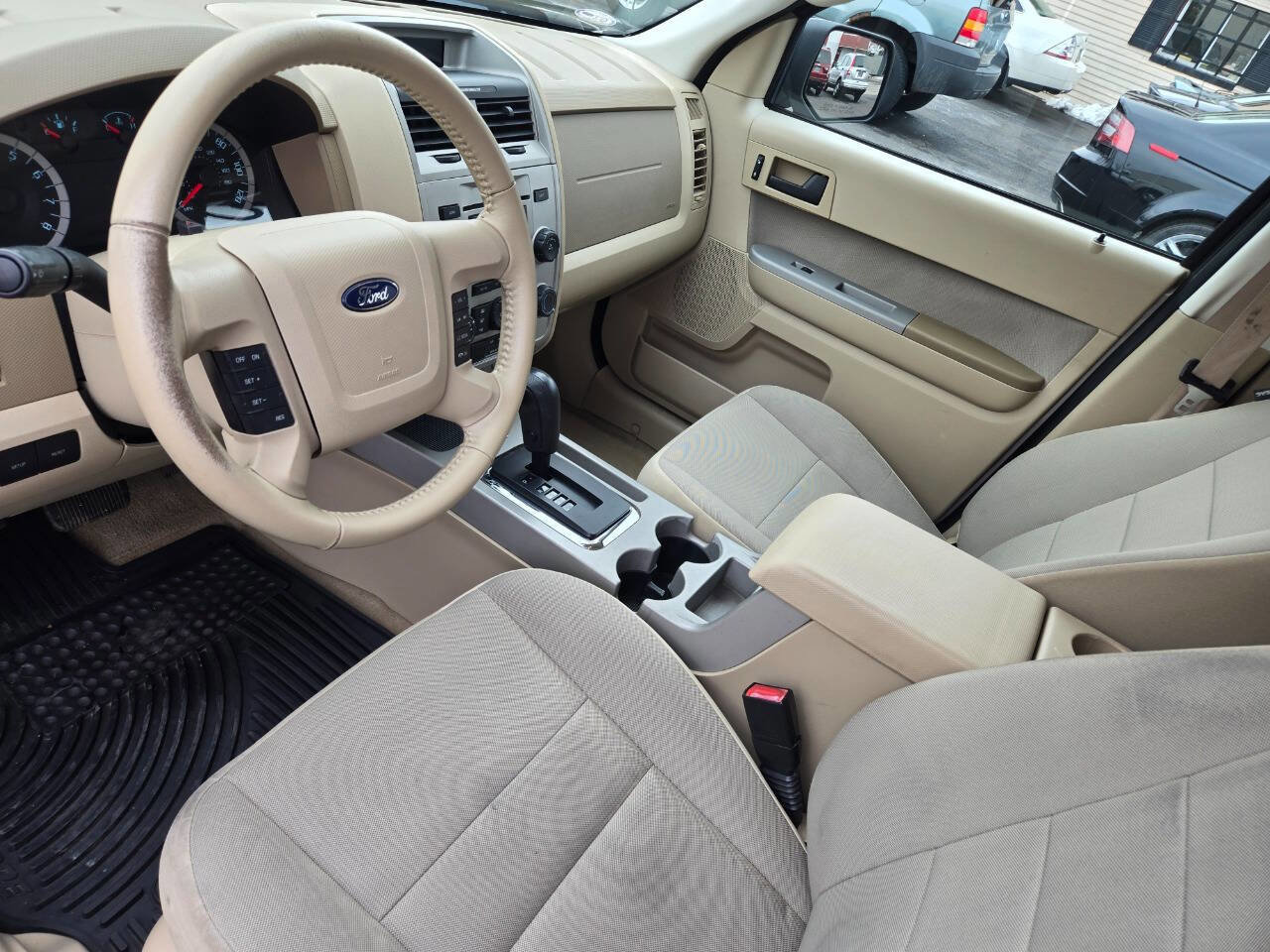 Used 2011 Ford Escape XLT w/ 202A Rapid Spec Order Code image 13