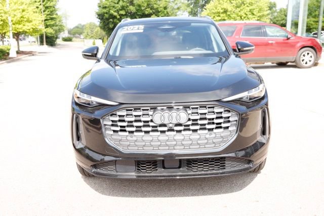 Used 2025 Audi Q5 Premium Plus w/ Premium Plus AWD/4WD image 10