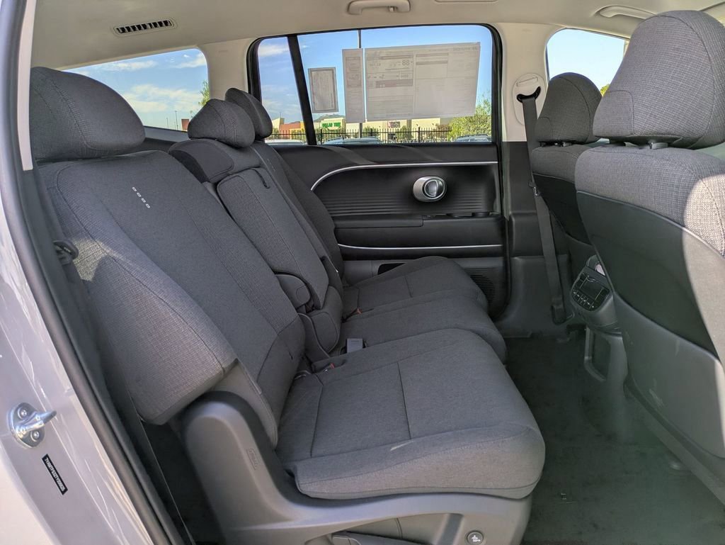 New 2026 Hyundai Ioniq 9 SE image 29