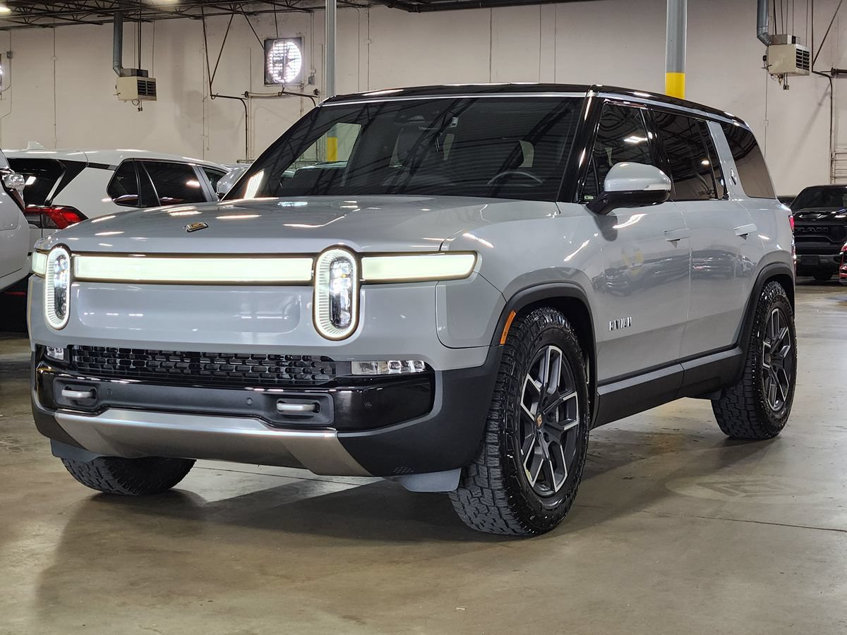 Used 2024 Rivian R1S Adventure Dual AWD/4WD image 4