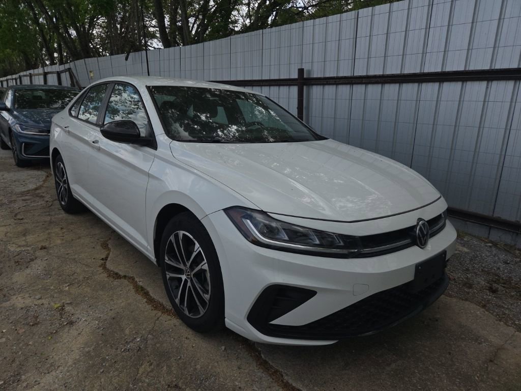 Used 2025 Volkswagen Jetta Sport image 7