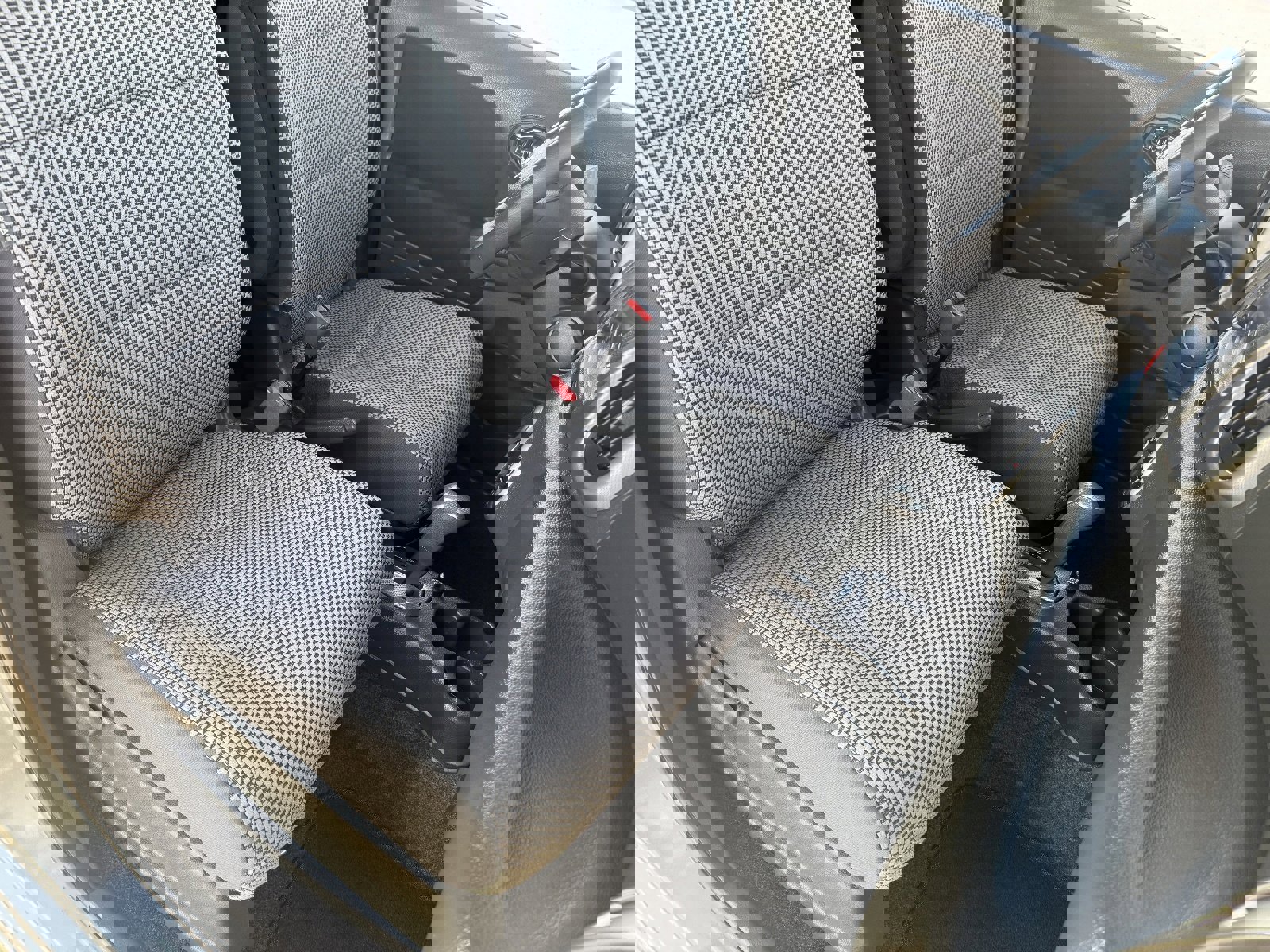 Used 2010 Nissan Cube 1.8 S Krom Edition w/ Interior Designer Pkg image 11