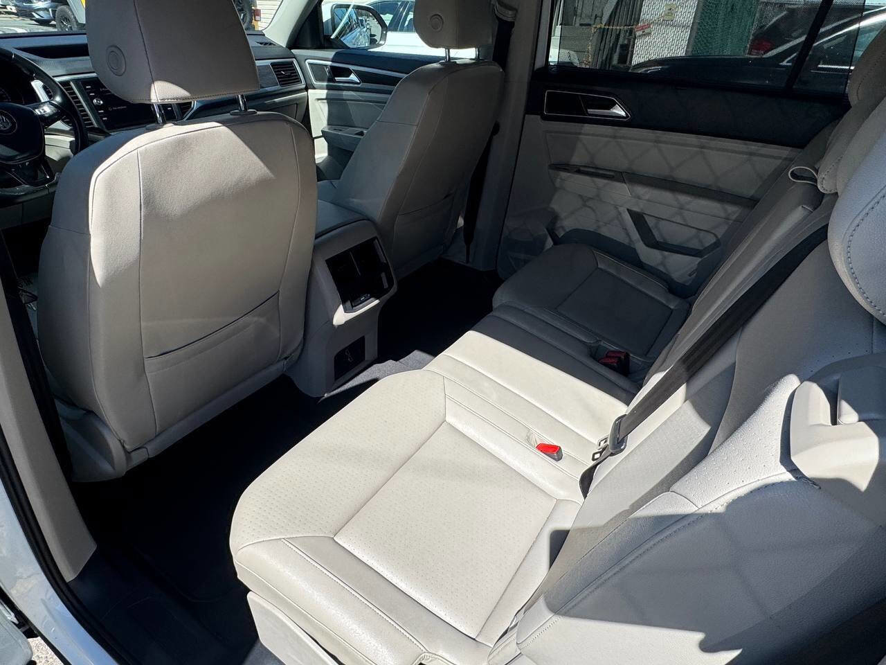 Used 2018 Volkswagen Atlas SE image 11