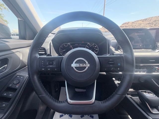 Certified 2024 Nissan Rogue SV w/ SV Premium Package FWD image 9