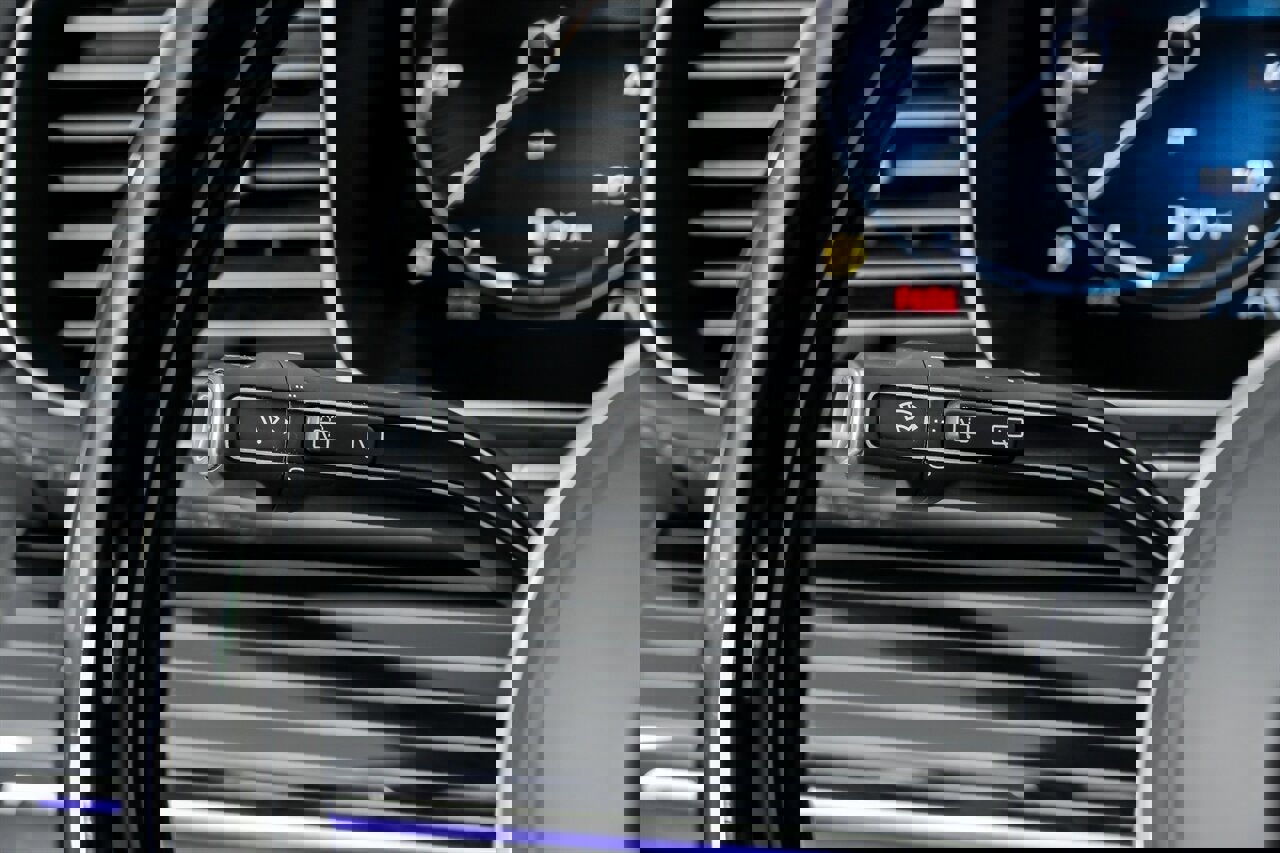 Used 2023 Mercedes-Benz Maybach GLS 600 4MATIC image 33