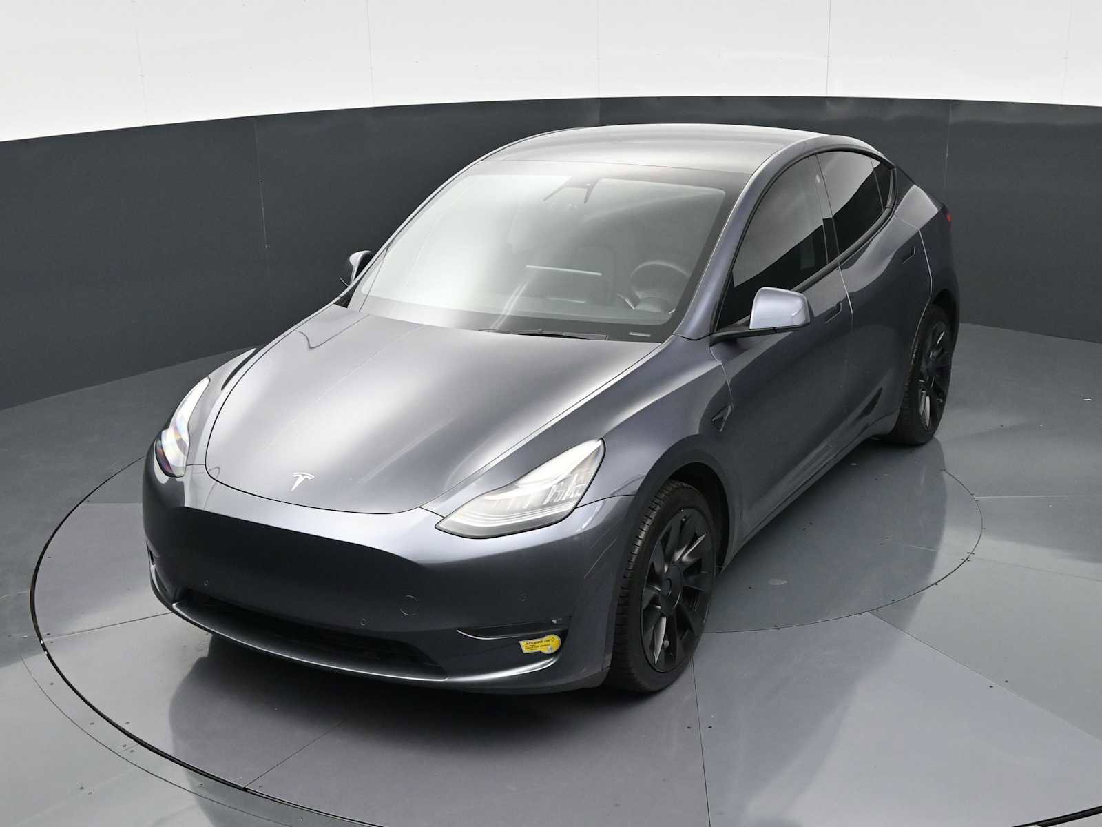 Used 2021 Tesla Model Y Long Range AWD/4WD image 26