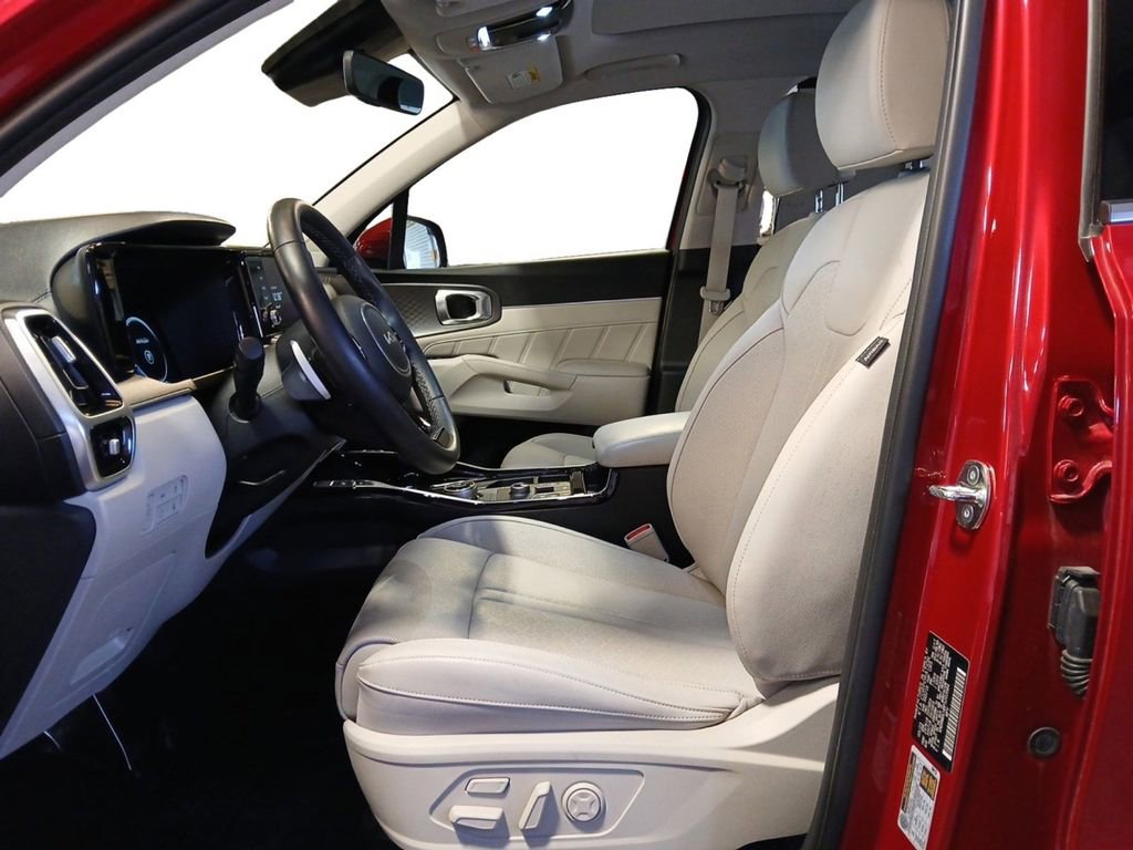 Used 2023 Kia Sorento SX Prestige image 9