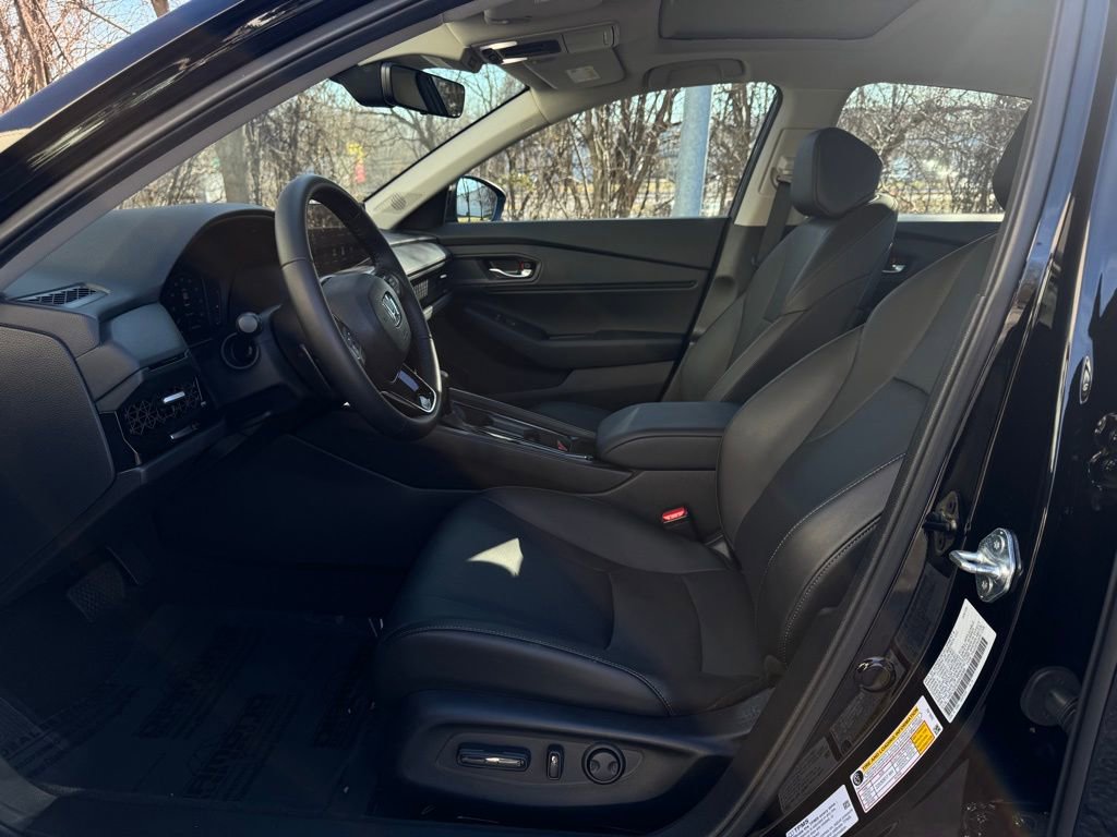Used 2025 Honda Accord EX-L image 14