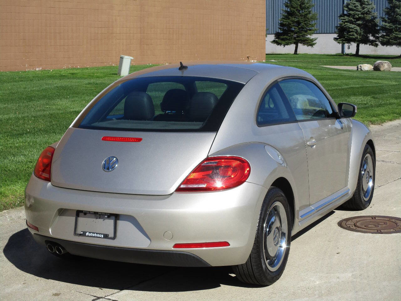 Used 2012 Volkswagen Beetle 2.5 FWD image 77