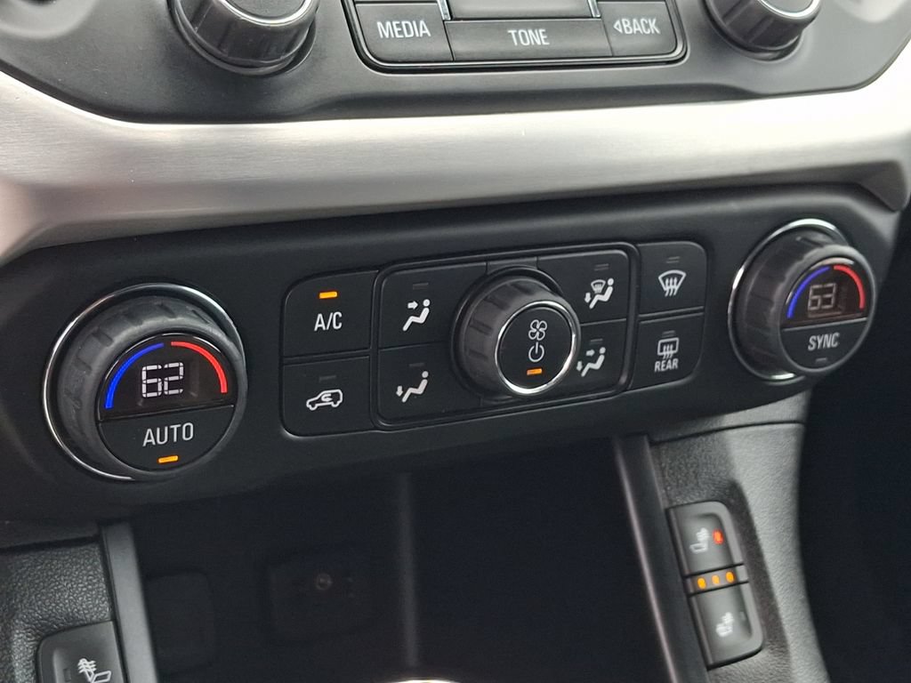 Used 2019 GMC Acadia SLT AWD/4WD image 17