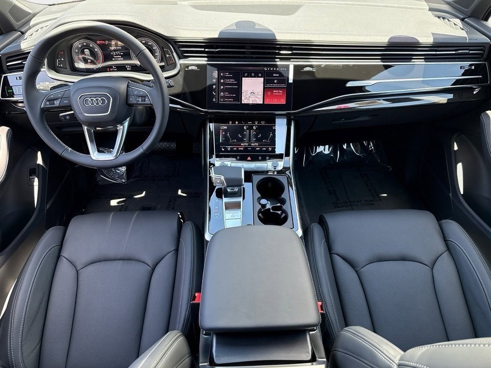 New 2025 Audi Q7 3.0T Prestige image 14