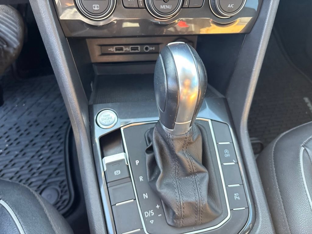 Used 2019 Volkswagen Tiguan SEL Premium AWD/4WD image 12