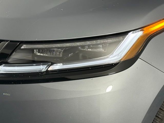 New 2026 Land Rover Range Rover Velar Dynamic SE image 11