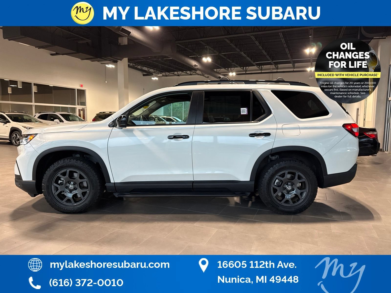 Used 2025 Honda Pilot TrailSport image 4