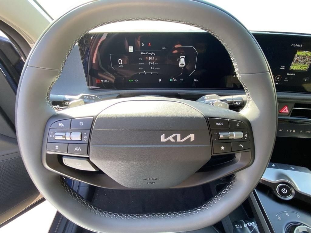 New 2025 Kia EV6 Light w/ Light LR Technology Package RWD image 9
