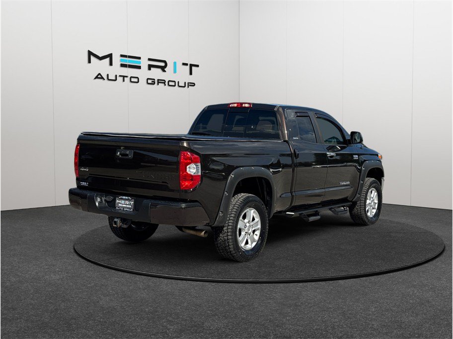Used 2019 Toyota Tundra Limited w/ Limited Premium Package AWD/4WD image 9