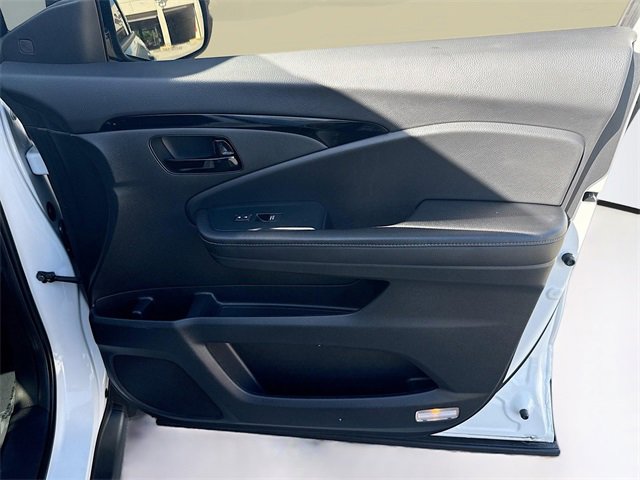 Used 2023 Honda Passport Elite image 35