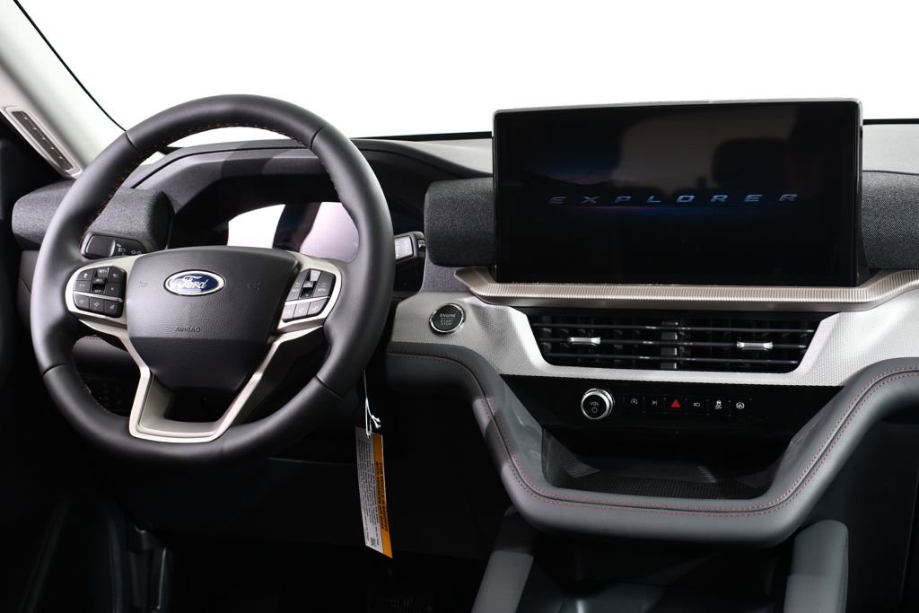 New 2026 Ford Explorer Active w/ Active Comfort Package image 8