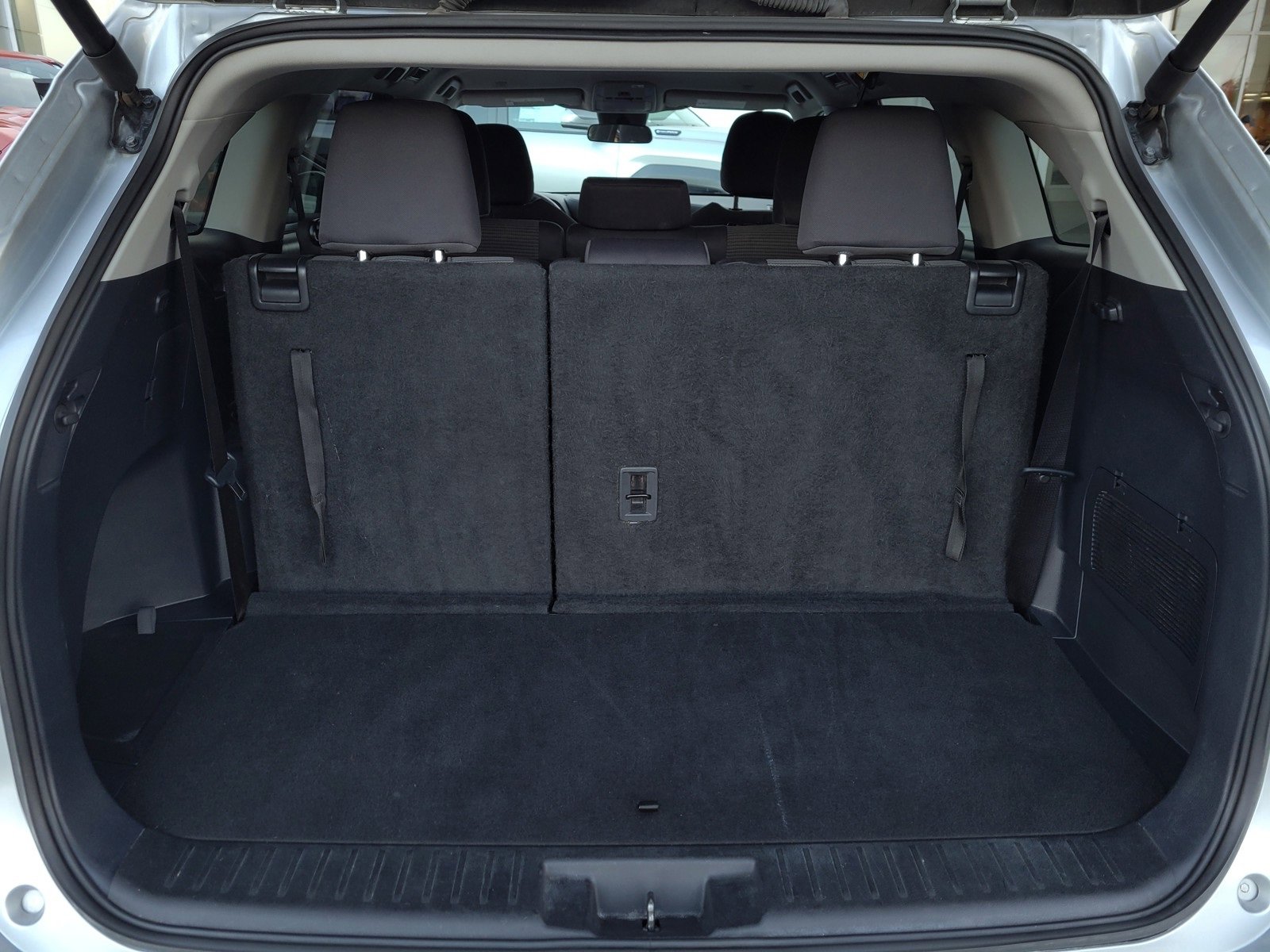 Certified 2024 Toyota Highlander LE image 24