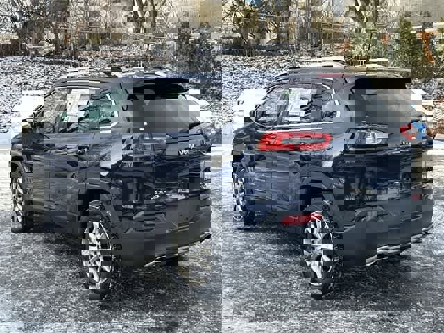 Used 2016 Jeep Cherokee Limited image 29