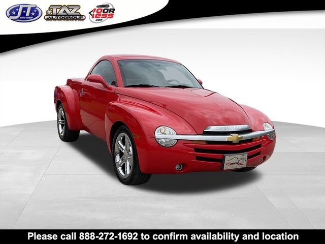 Used 2004 Chevrolet SSR w/ Preferred Equipment Group