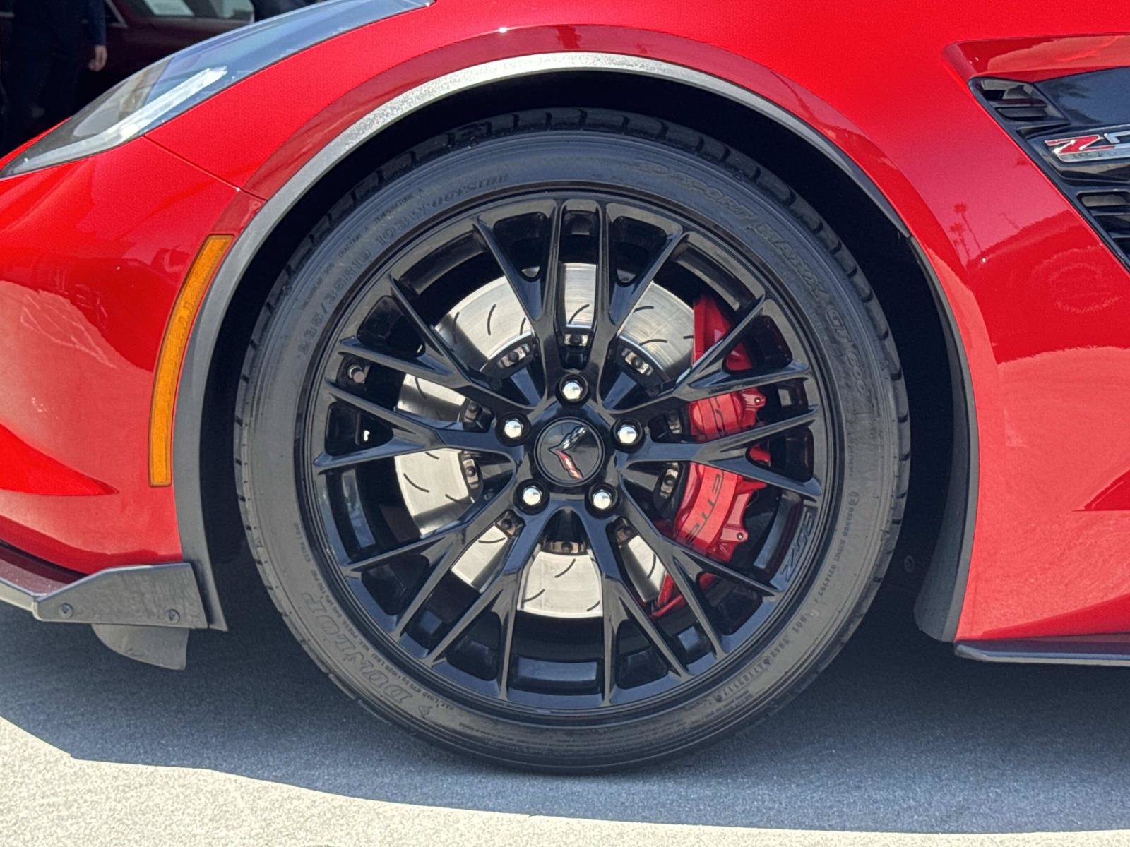 Used 2016 Chevrolet Corvette Z06 w/ 3LZ Preferred Equipment Group RWD image 6