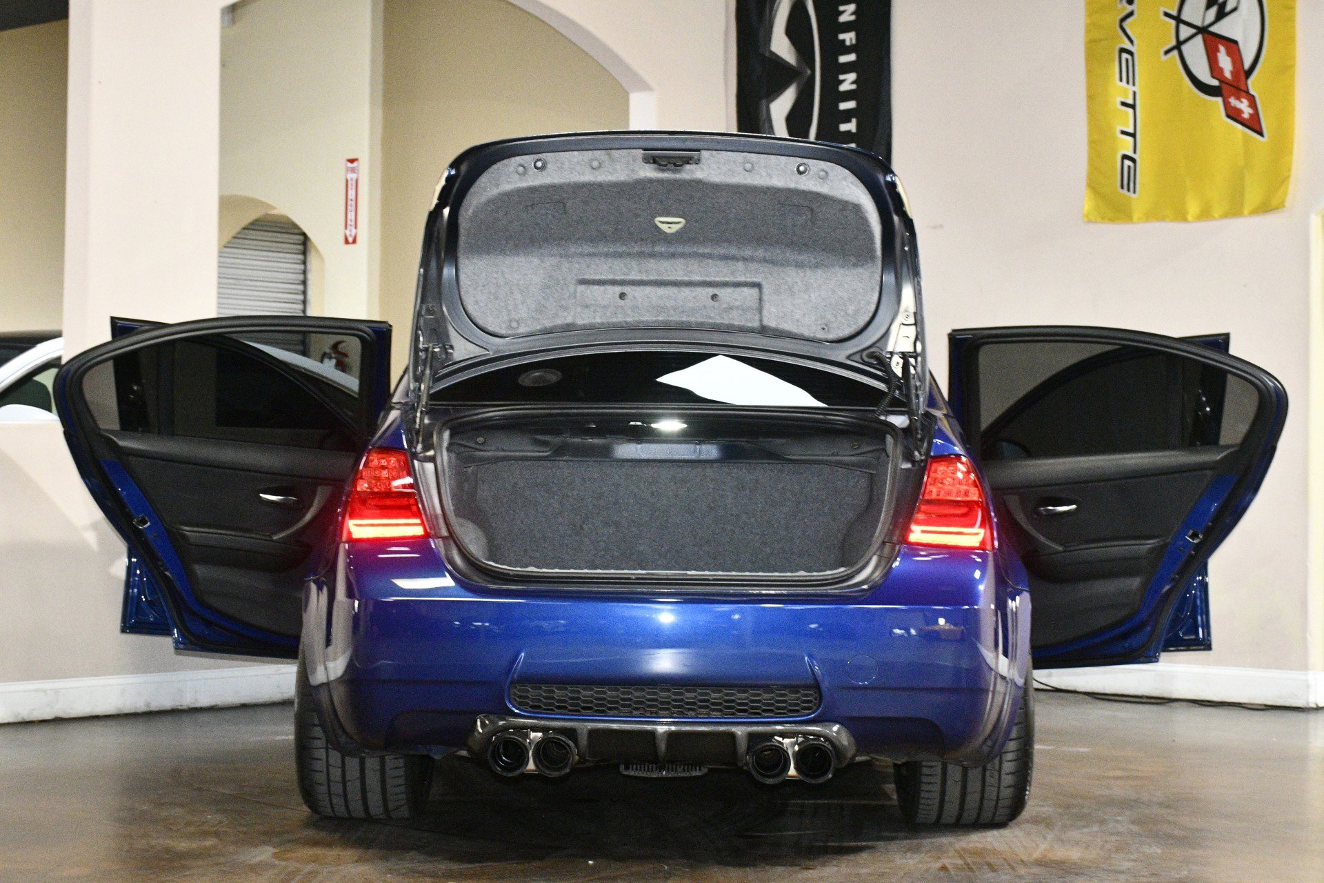 Used 2011 BMW M3 Sedan RWD image 88