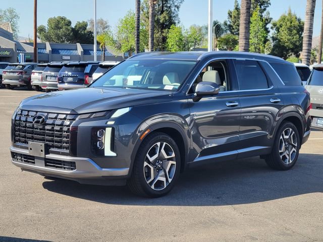 Used 2023 Hyundai Palisade Limited image 2
