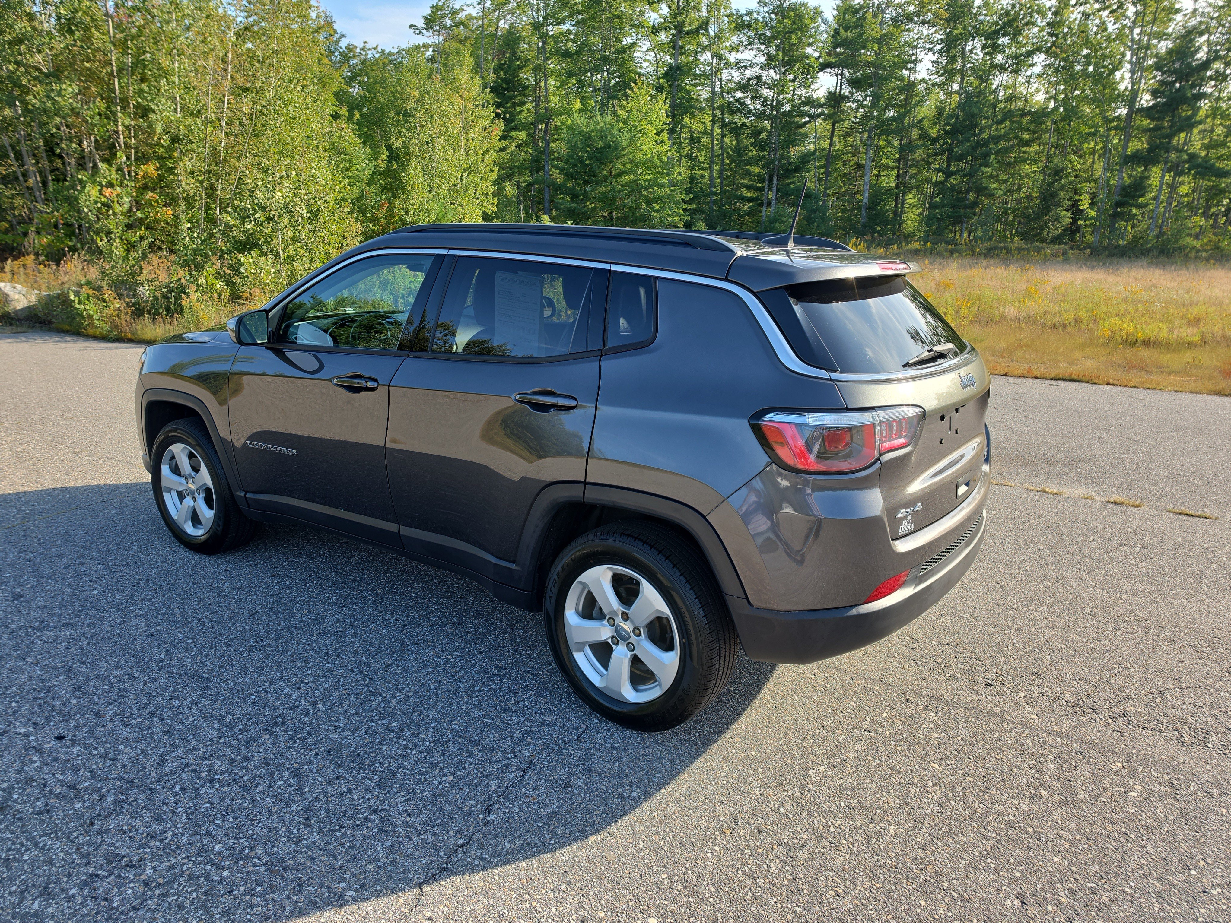 Used 2018 Jeep Compass Latitude w/ Popular Equipment Group AWD/4WD image 7