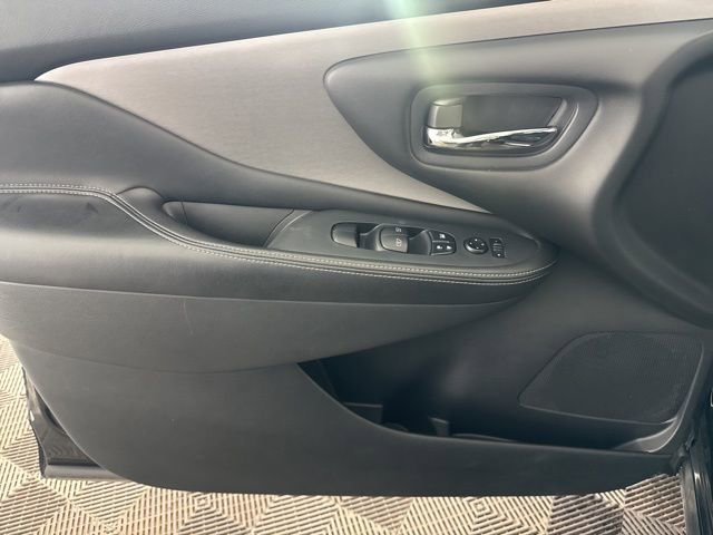 Used 2019 Nissan Murano S AWD/4WD image 19