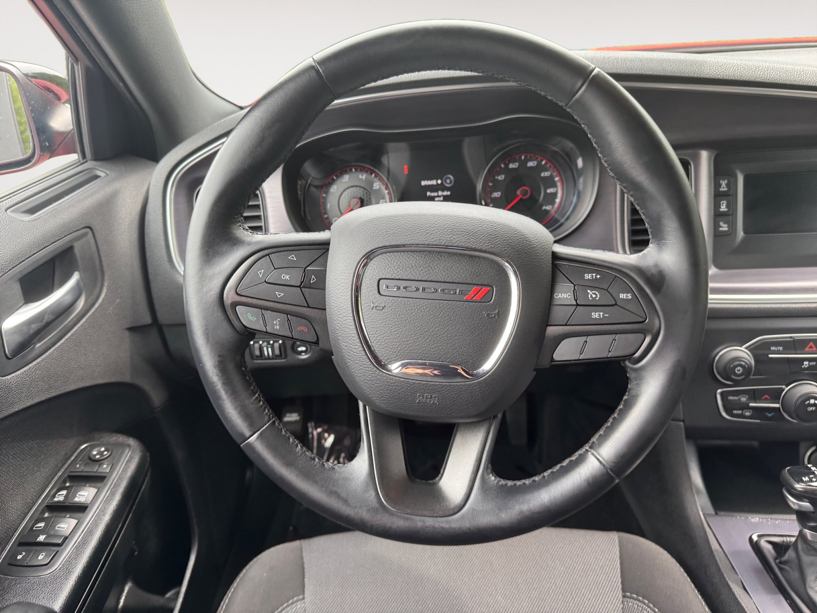 Used 2017 Dodge Charger SE w/ Blacktop Package RWD image 15