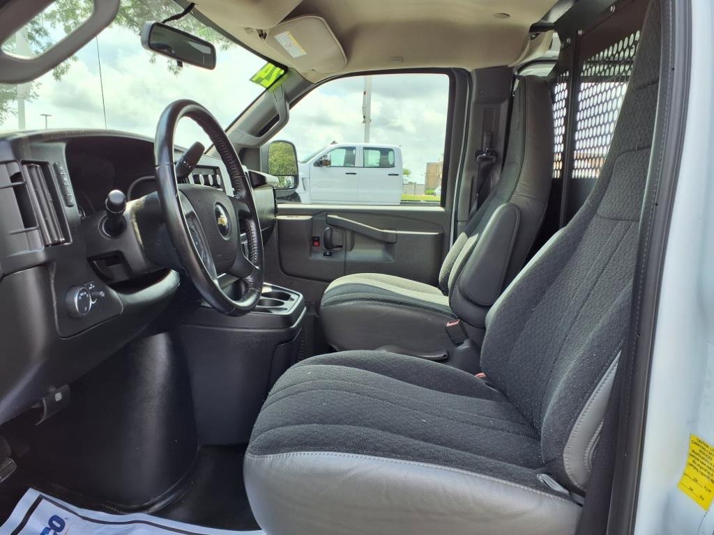 Used 2024 Chevrolet Express 2500 w/ Driver Convenience Package image 24