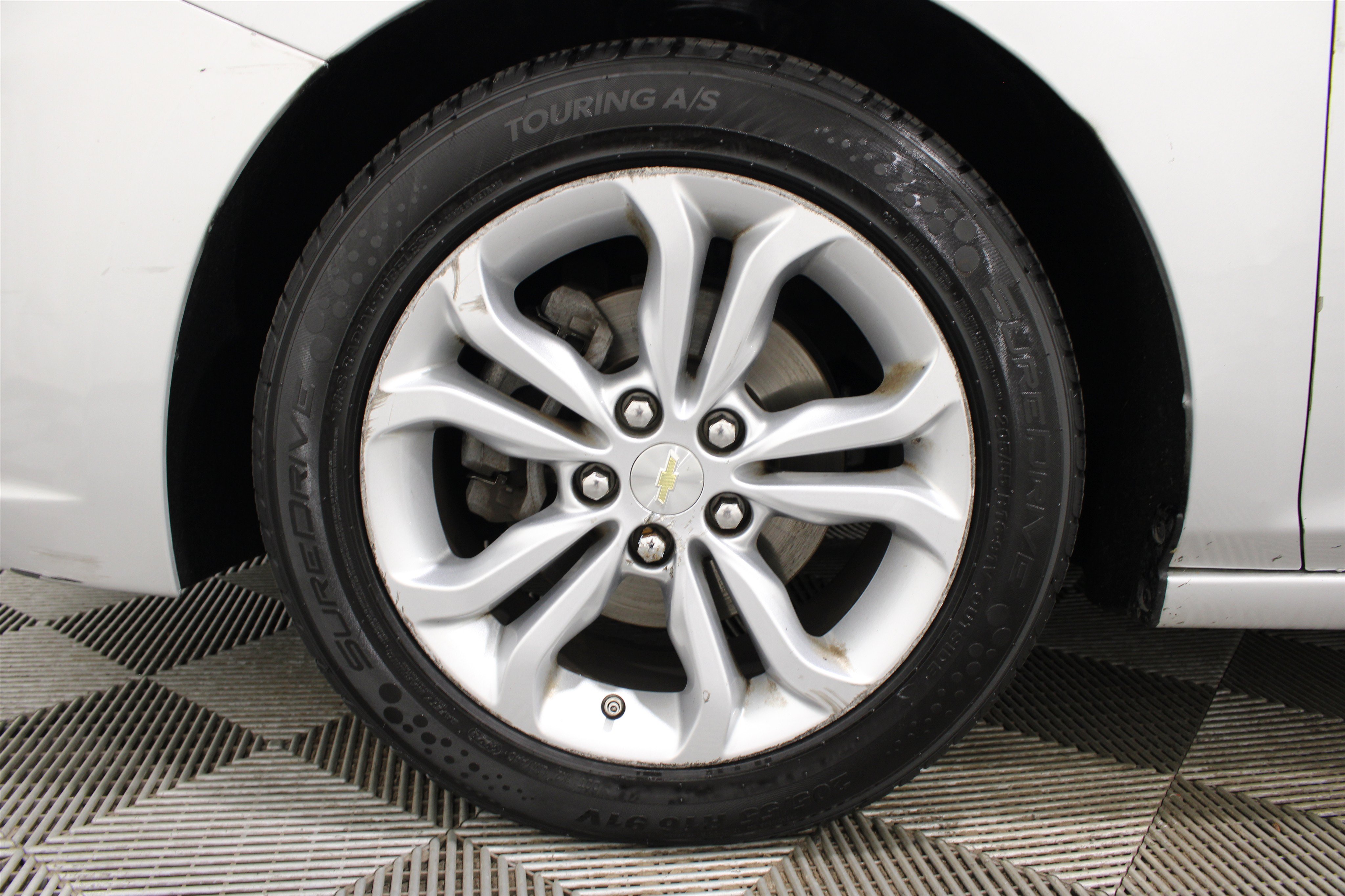 Used 2019 Chevrolet Cruze LT w/ Convenience Package FWD image 36