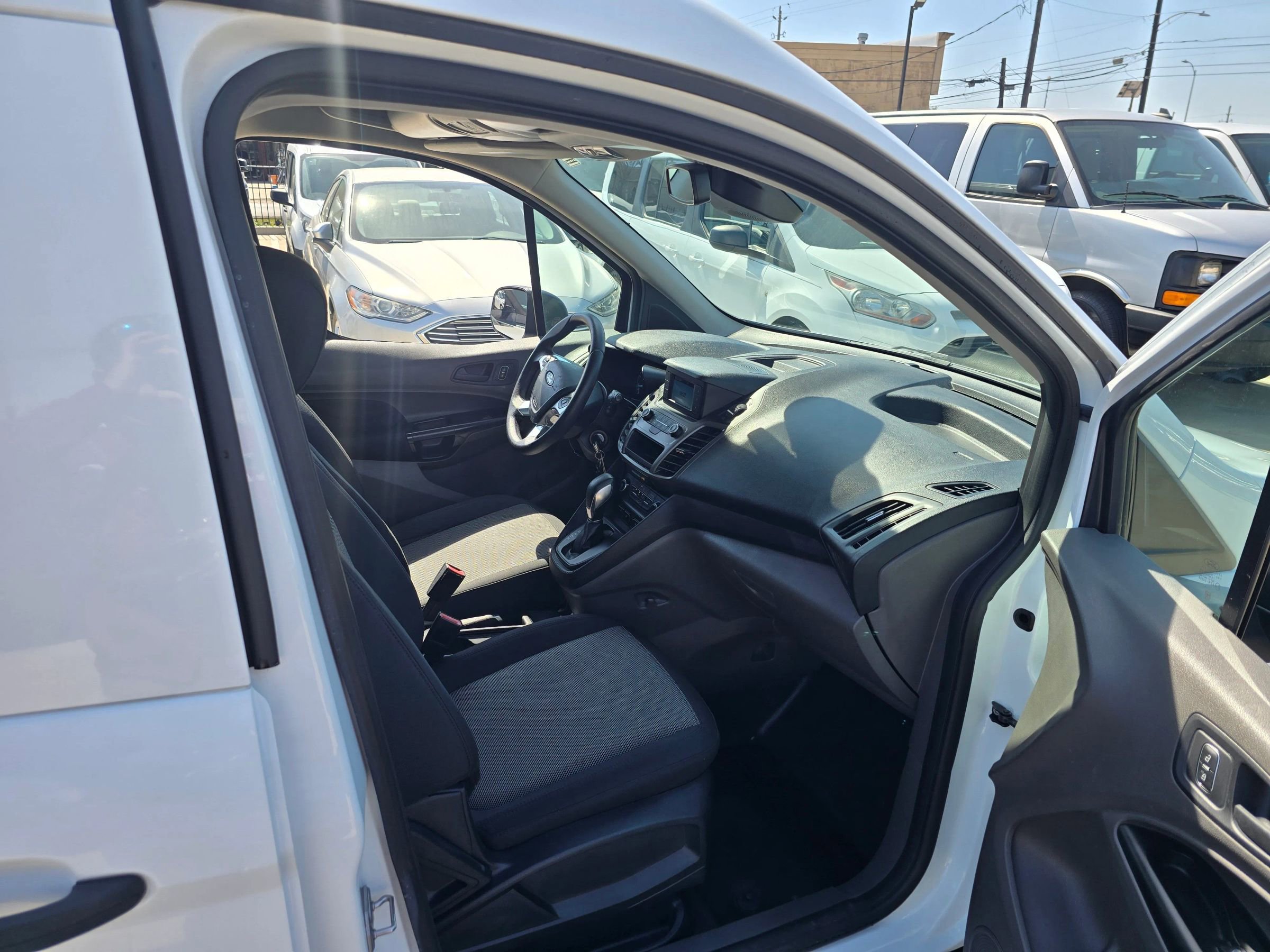 Used 2020 Ford Transit Connect XL image 28