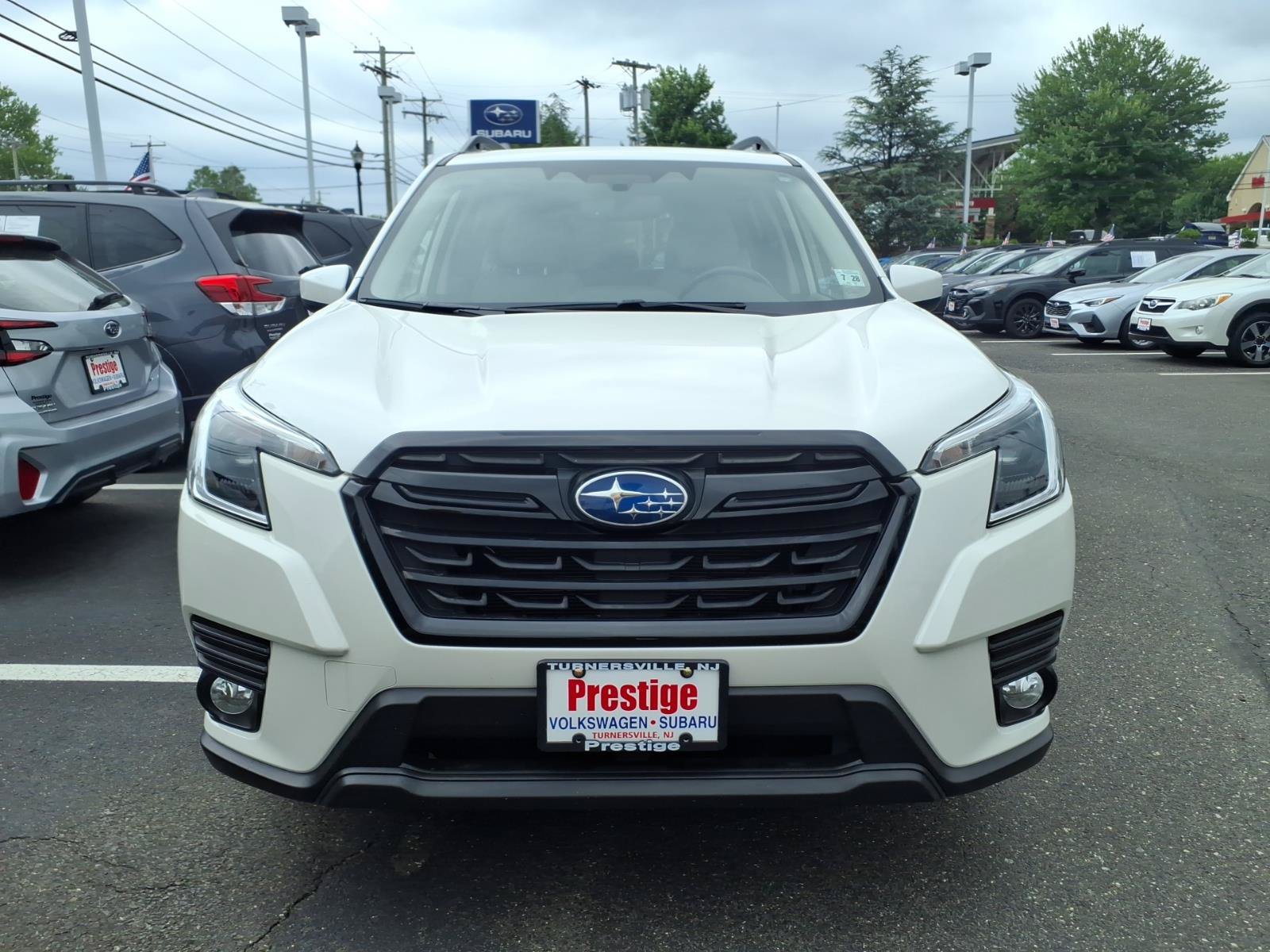 Certified 2023 Subaru Forester Premium AWD/4WD image 6