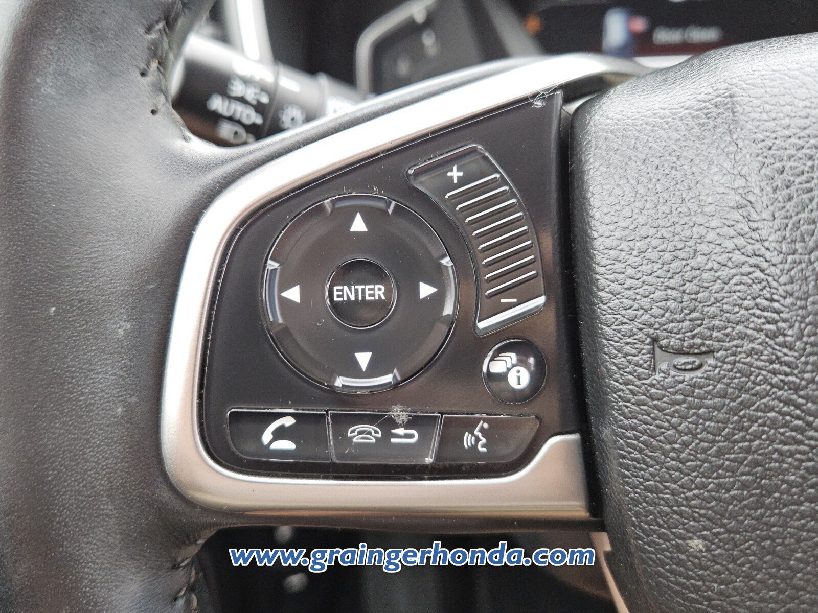 Used 2017 Honda CR-V Touring image 19