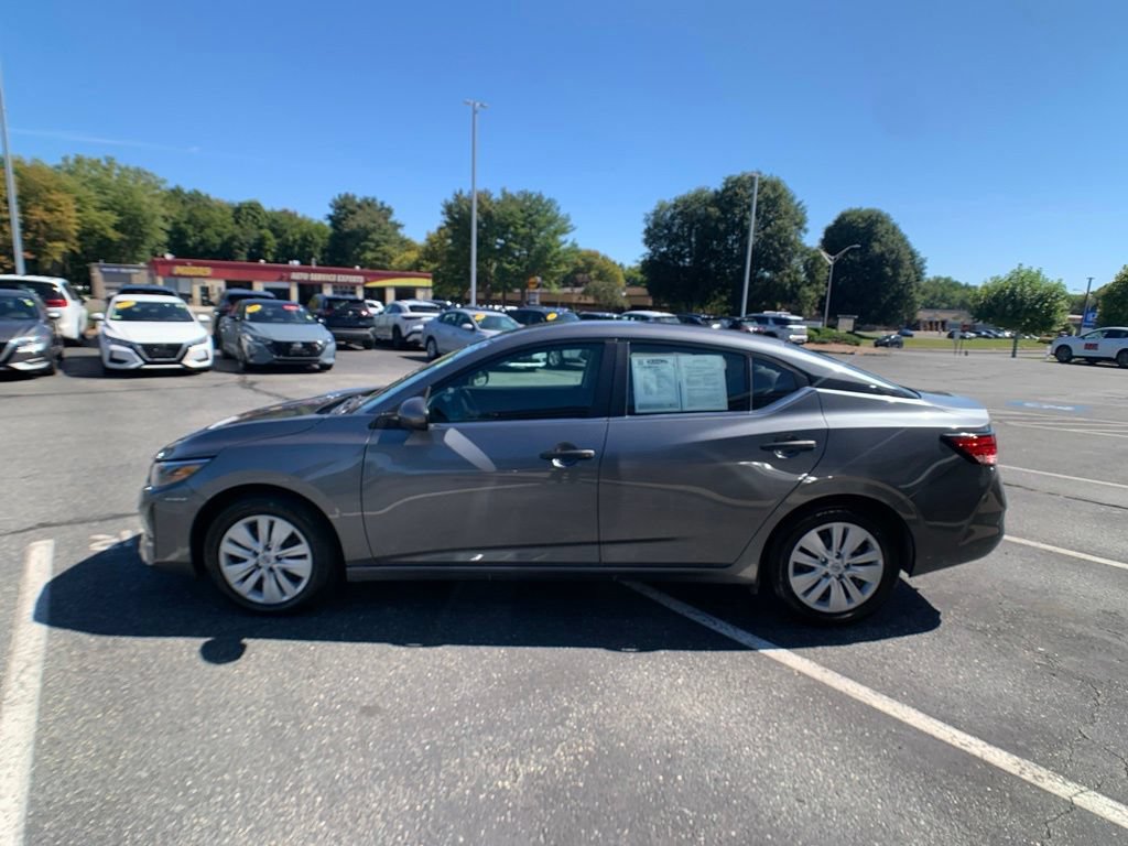 Used 2025 Nissan Sentra S FWD image 7