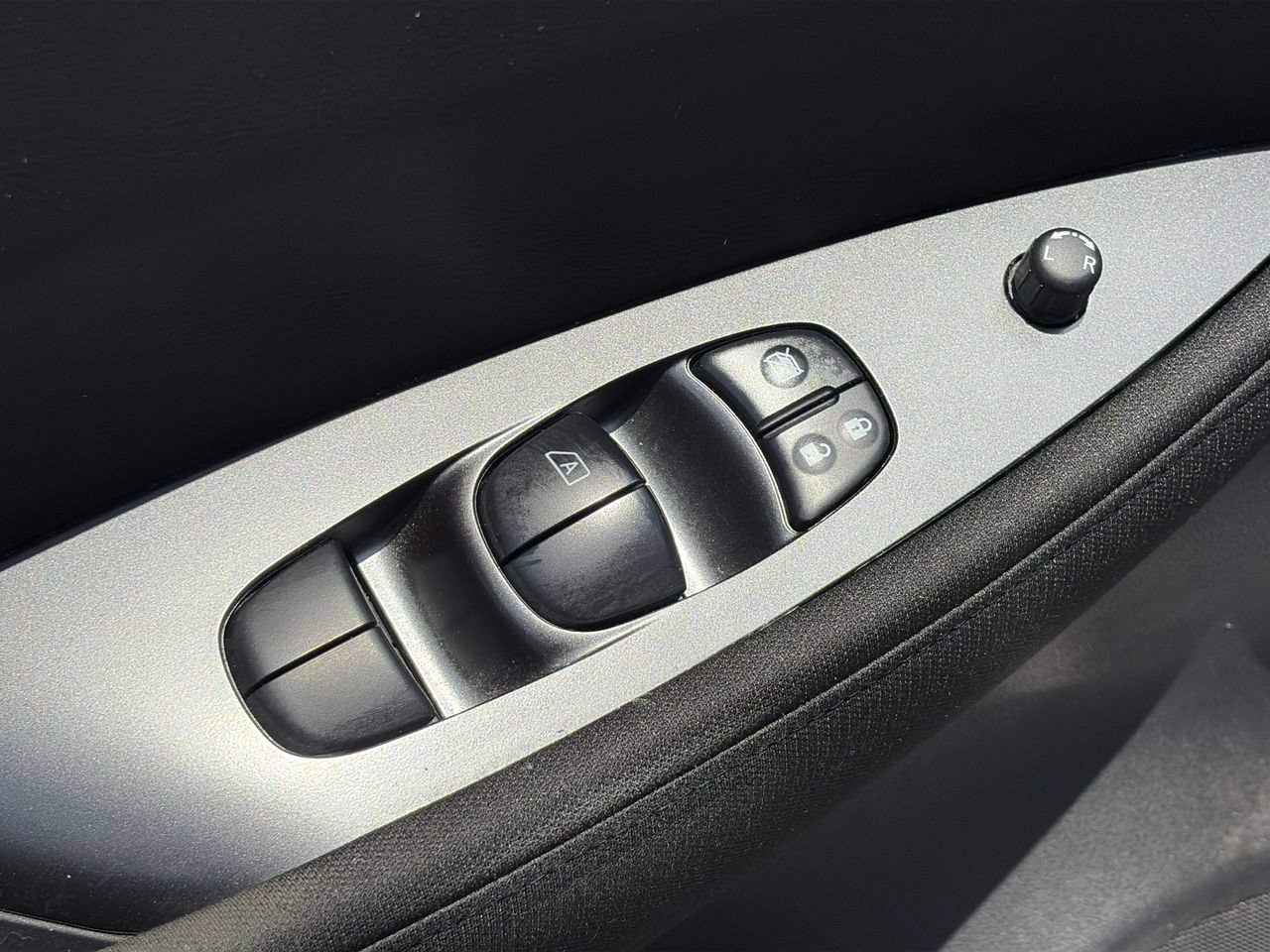 Used 2023 Nissan Leaf S FWD image 14