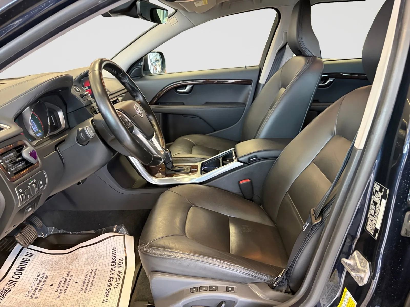 Used 2016 Volvo XC70 T5 Premier w/ Proximity Package image 49