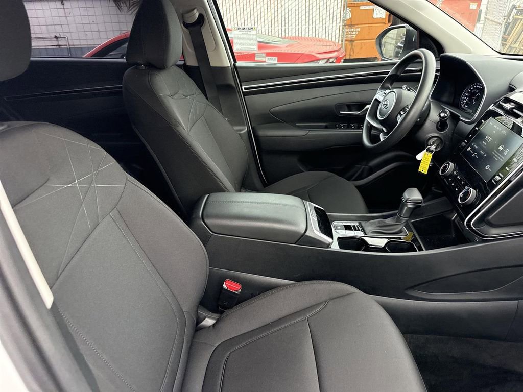 Used 2024 Hyundai Tucson SE image 22
