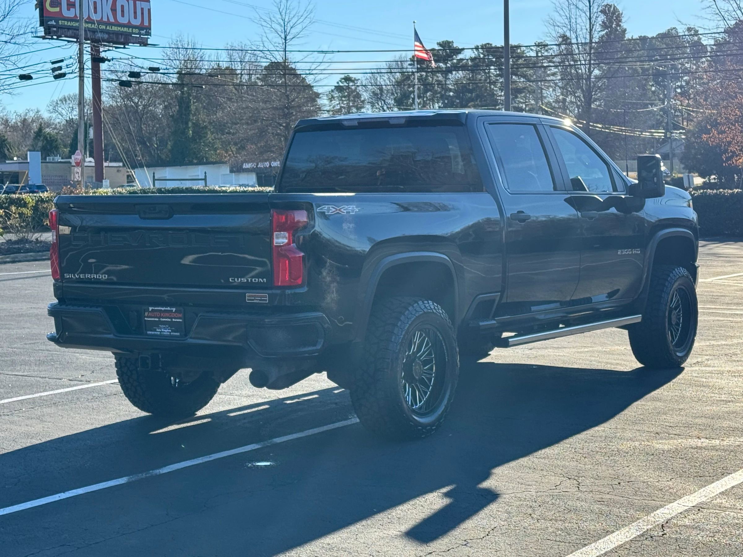 Used 2021 Chevrolet Silverado 2500 Custom w/ Custom Value Package image 6