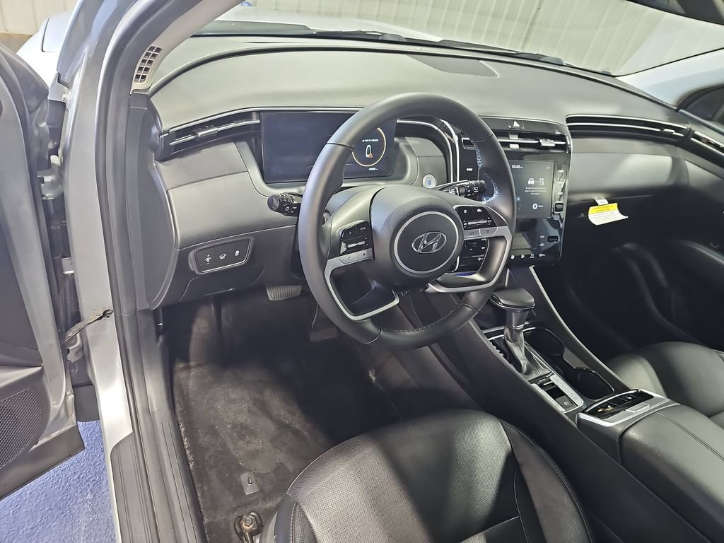 Used 2023 Hyundai Tucson SEL w/ Convenience Package AWD/4WD image 16