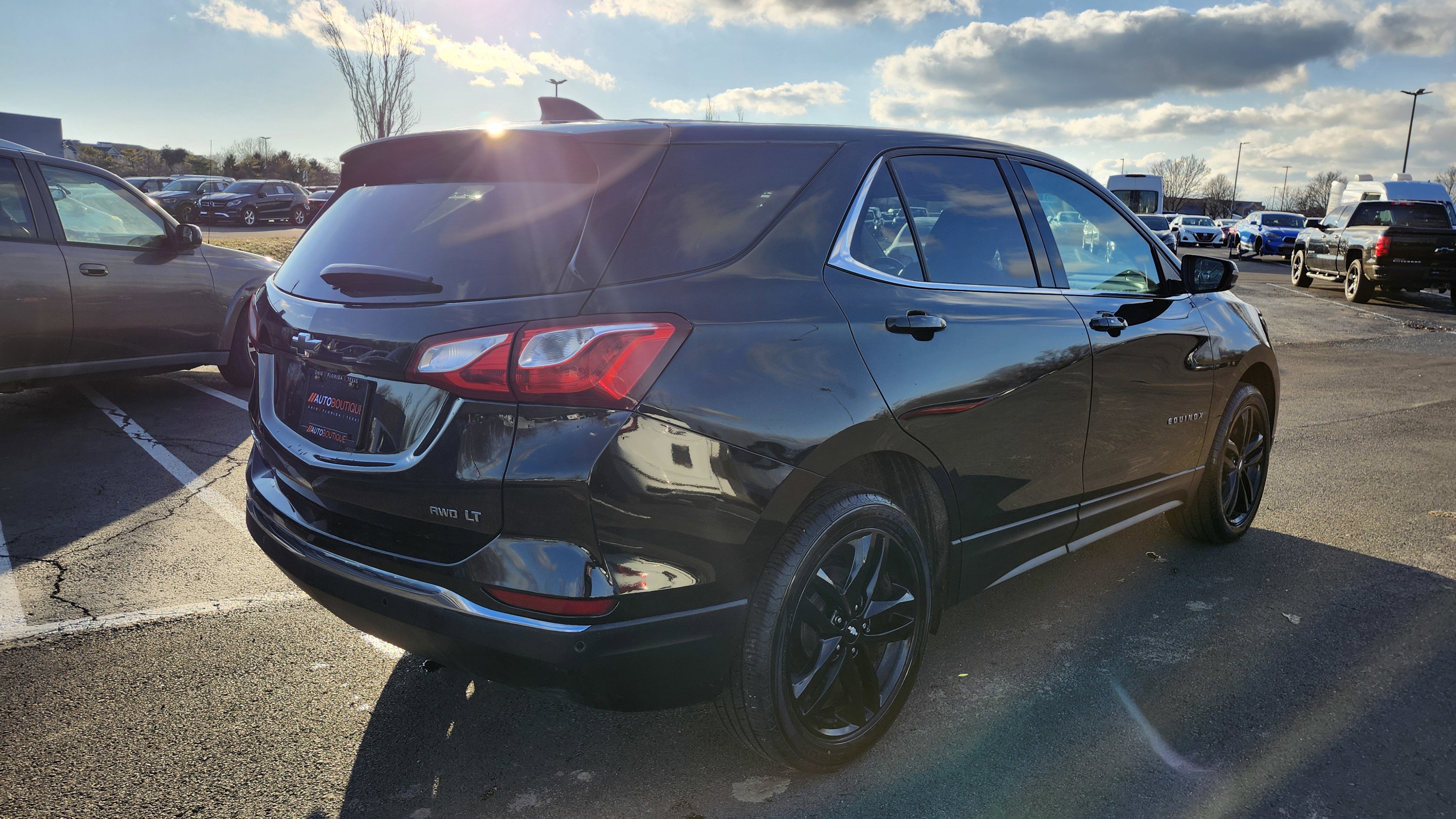 Used 2020 Chevrolet Equinox LT w/ Midnight Edition image 10