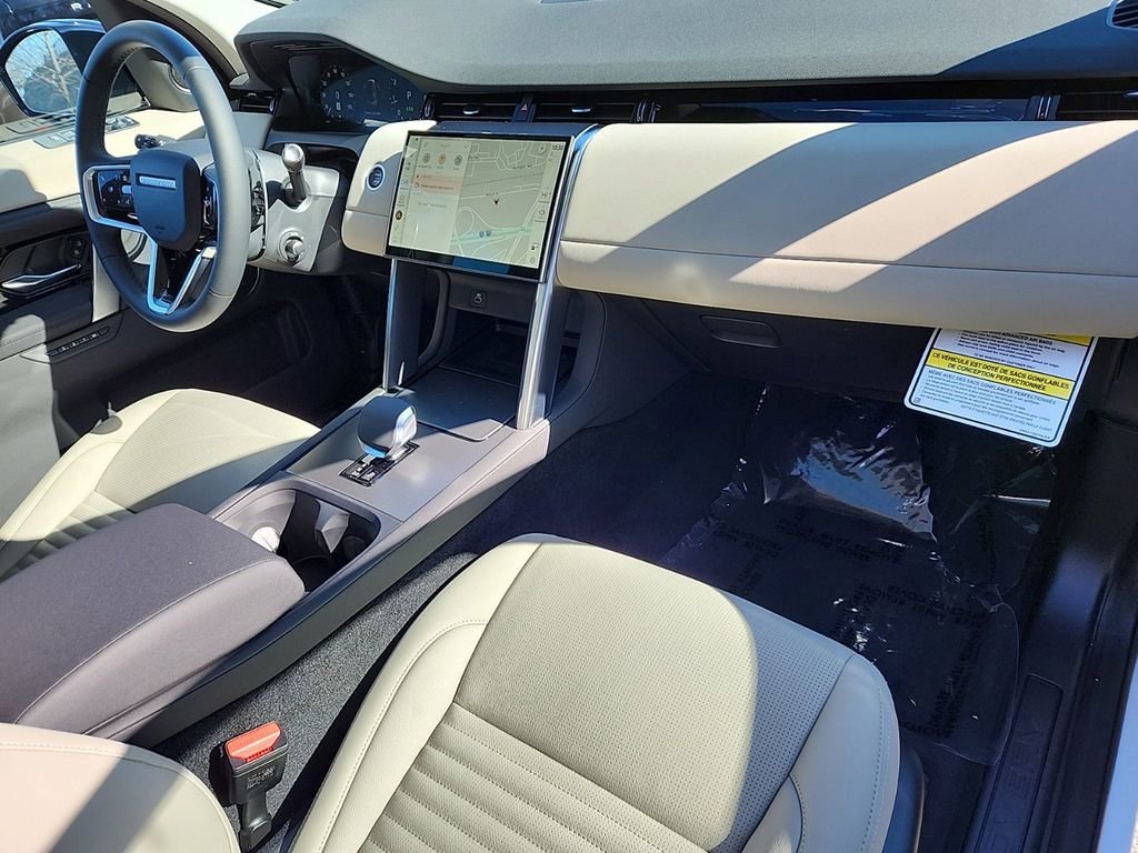 Certified 2025 Land Rover Discovery Sport S image 28
