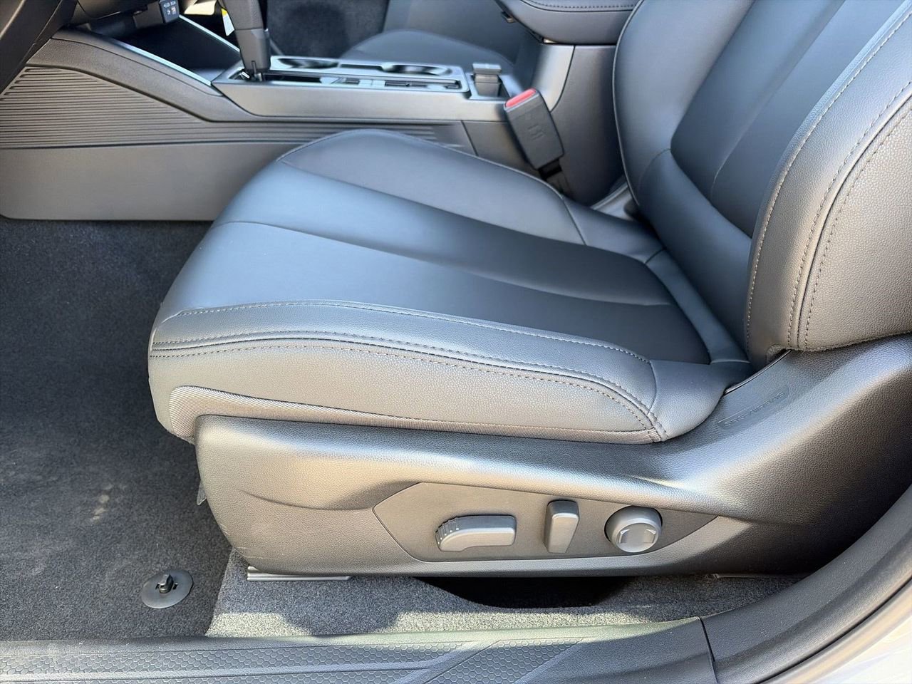 New 2026 Subaru Outback Premium image 16