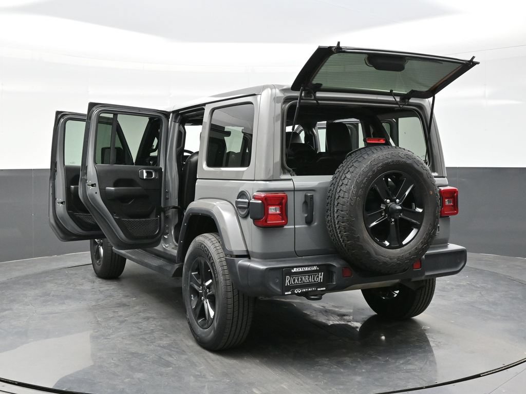 Used 2023 Jeep Wrangler Unlimited Sahara AWD/4WD image 45