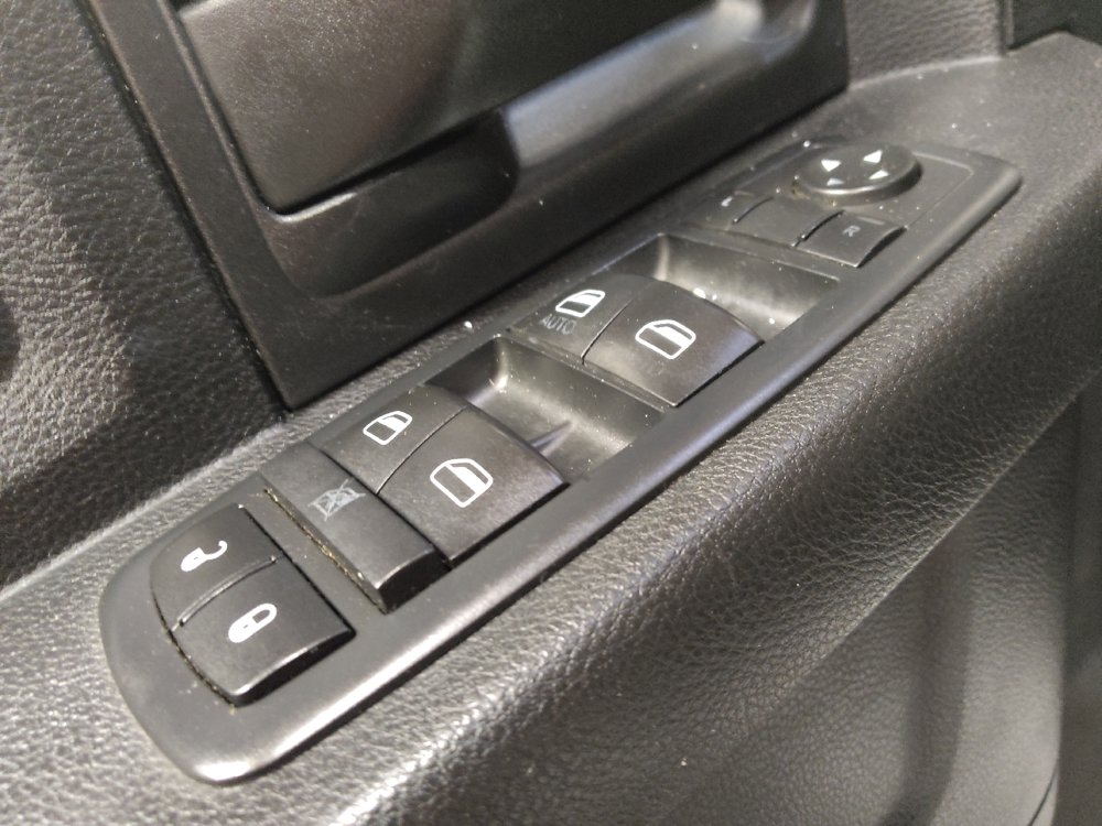 Used 2017 RAM 1500 Express RWD image 27