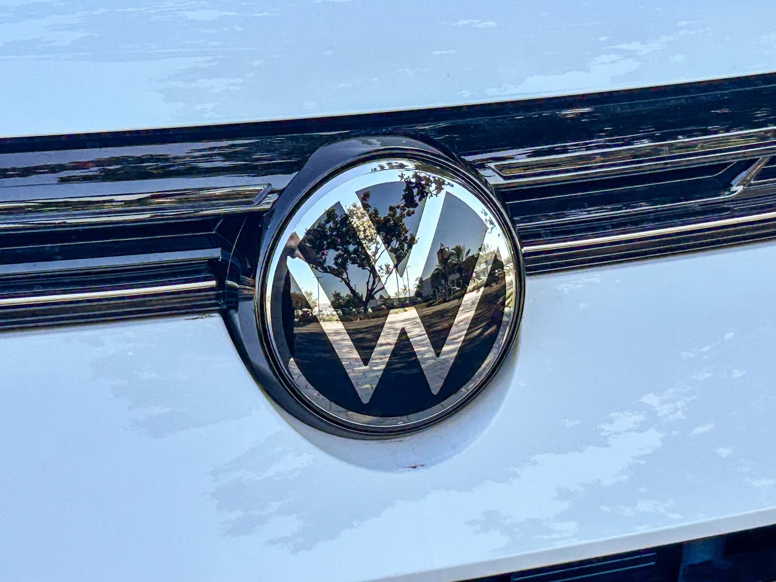 New 2026 Volkswagen Taos SE FWD image 5