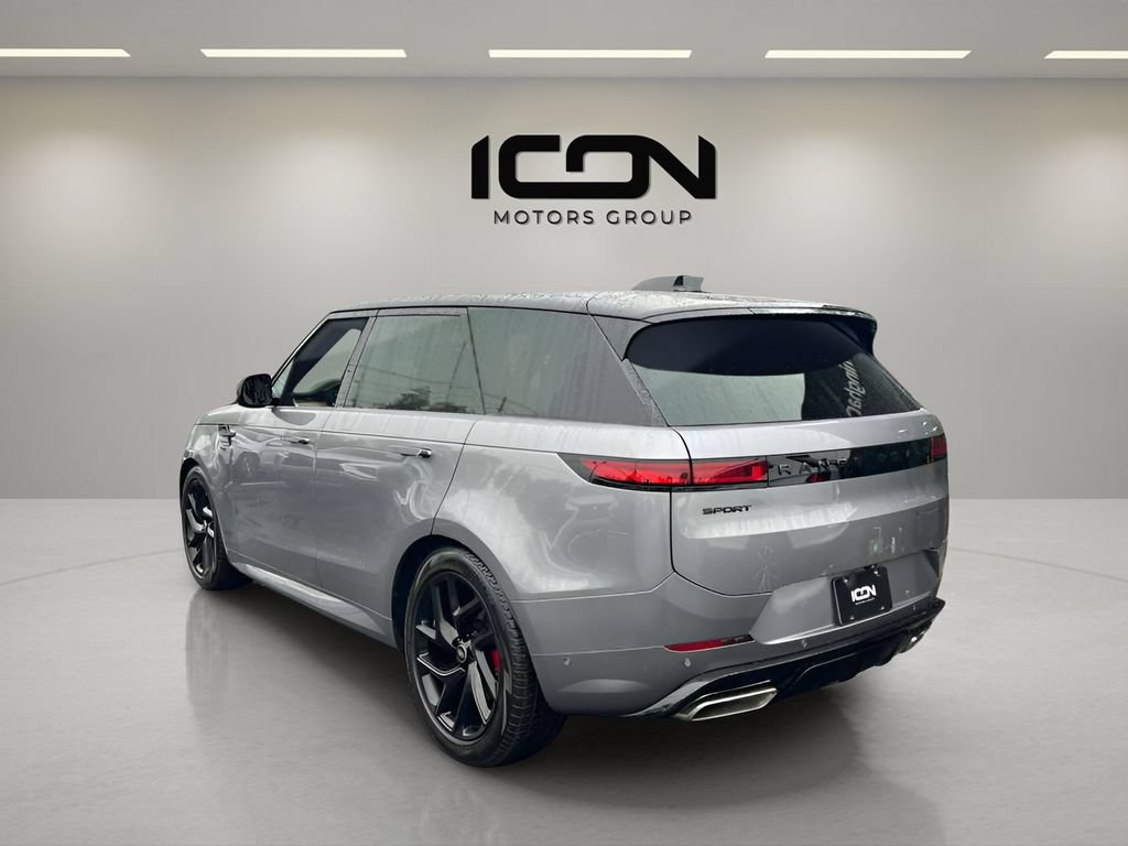 Used 2025 Land Rover Range Rover Sport Dynamic SE AWD/4WD image 3