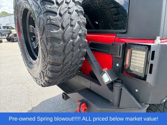 Used 2018 Jeep Wrangler Rubicon w/ Cold Weather Group AWD/4WD image 11